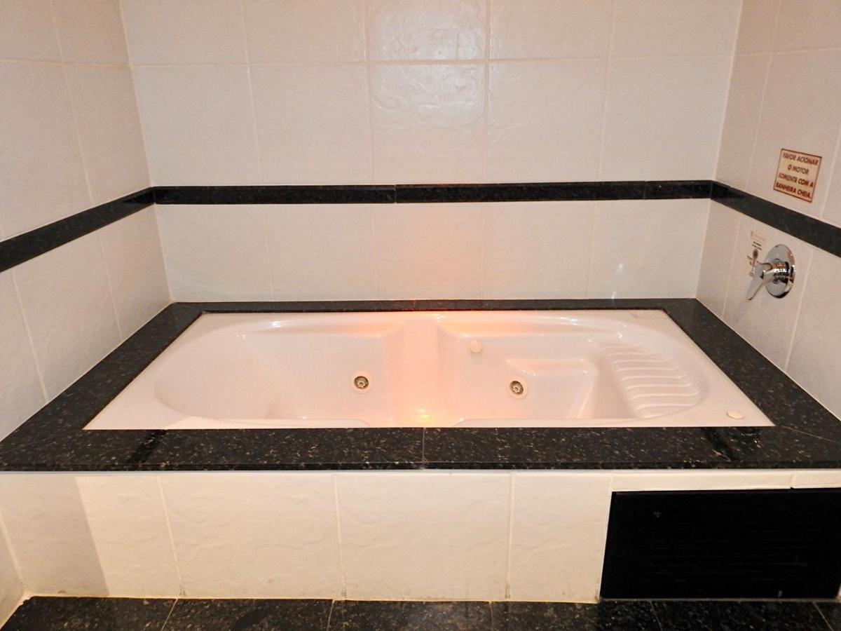 Constantino Hotel e Eventos Juiz de Fora Exterior foto A modern Japanese bathtub