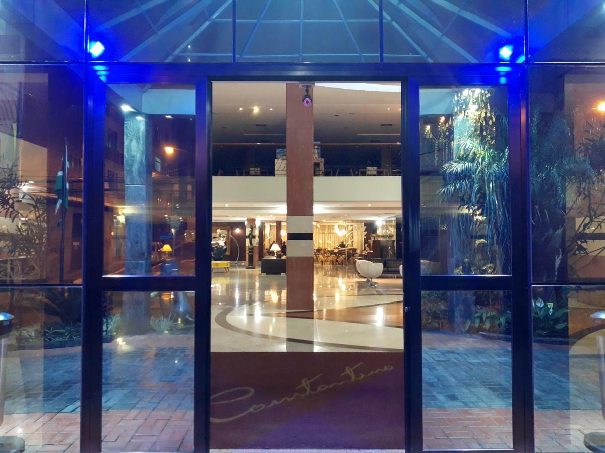 Constantino Hotel e Eventos Juiz de Fora Exterior foto Entrance to the lobby